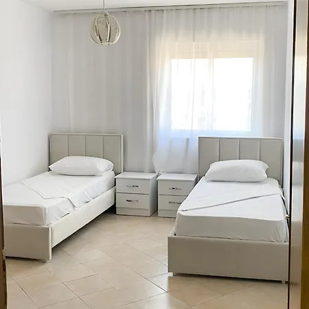 Aldo * Tirana